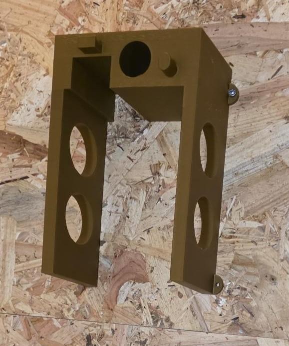 Wall holder circular saw